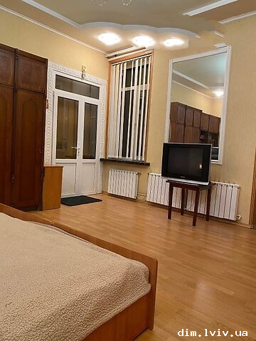 Long-term rental apartments Lviv Petra Doroshenka St - Rent long term